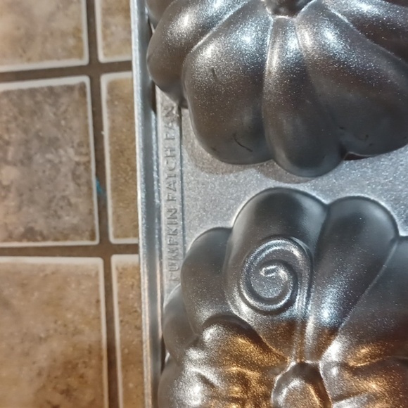 Nordiware Pumpkin Patch  5 Cups 17 Lx11 W New - Picture 4 of 10